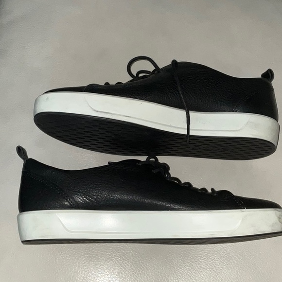 Ecco Leather Sneakers - Picture 6 of 9